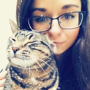 Meet your Posher, Courtney